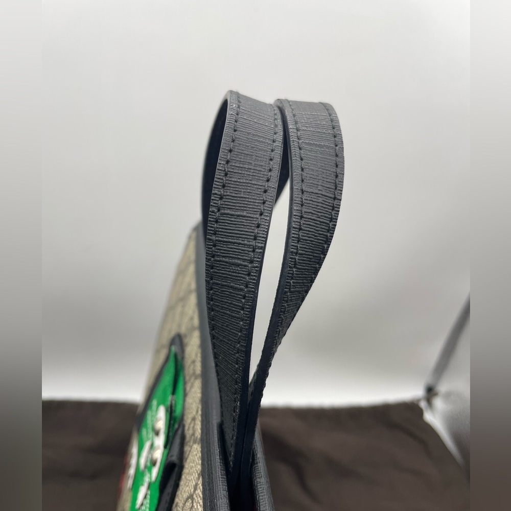 Gucci PVC HandBag with the iconic green cat design - Picture 5 of 12